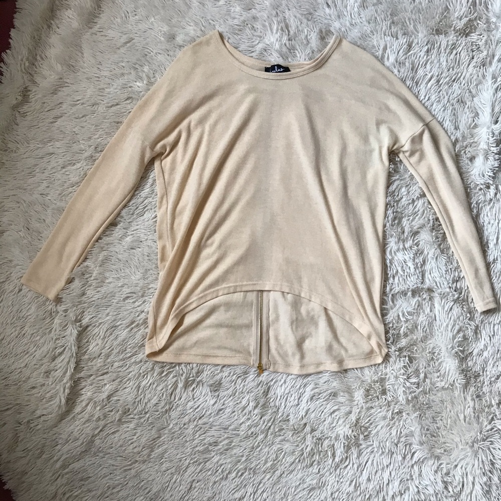 Lightweight Lulu’s Sweater with Zipper Detail